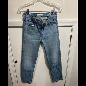Levi’s Wedgie Straight Jean